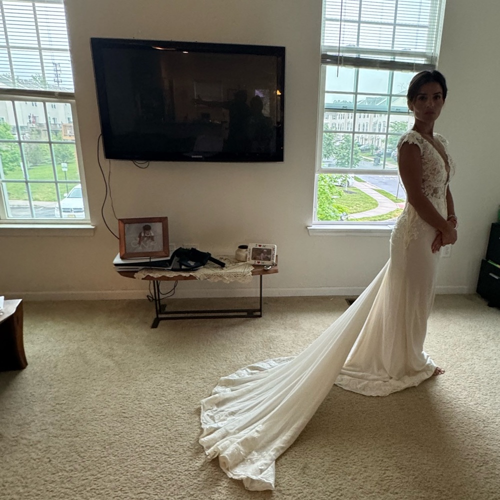 MUSE by Berta Aisha (17-20) Wedding Dress Worn for only 1 hour & dry cleaned! - Picture 6 of 13